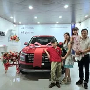 Hình ảnh hoạt động tư vấn xe tại Đà Nẵng